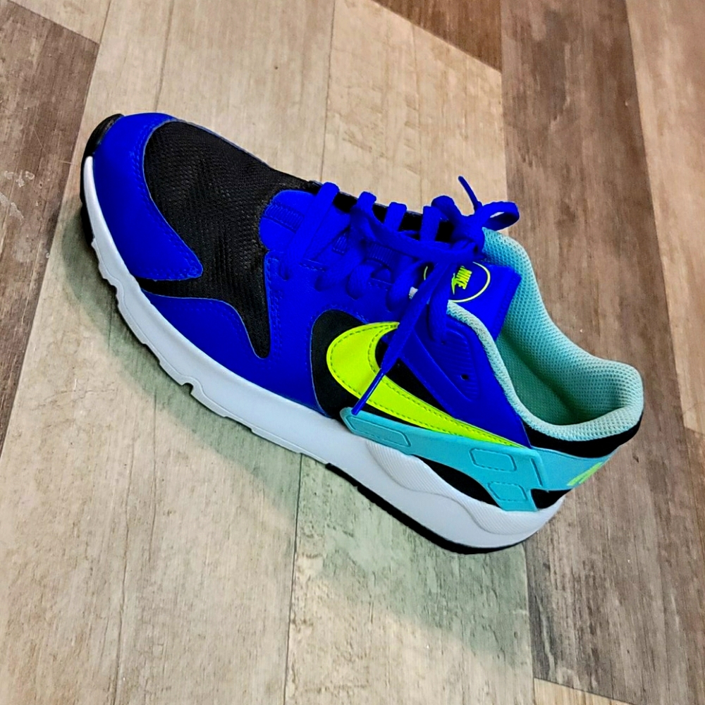 Boys Nike Shoe